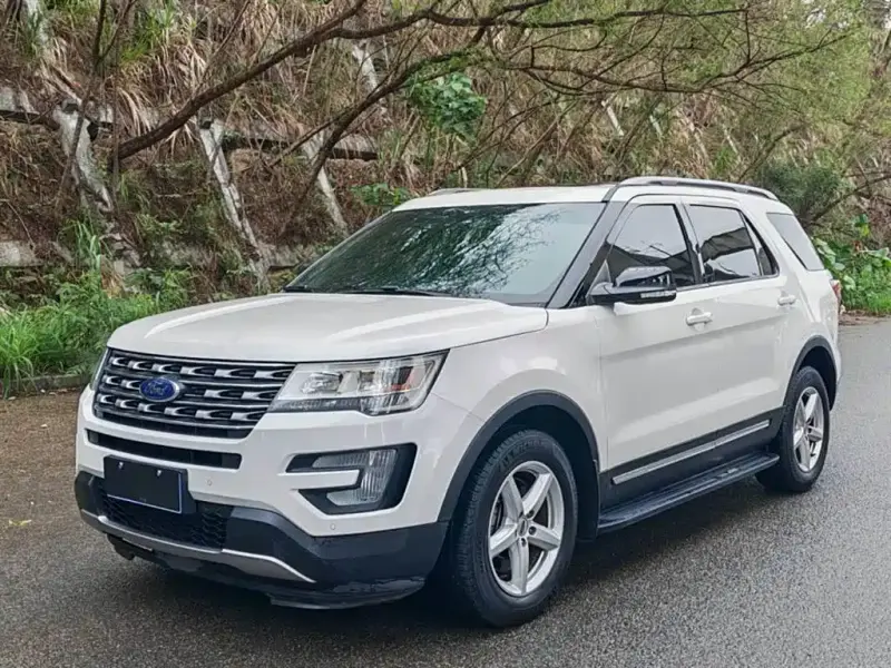 Ford Explorer (Import)