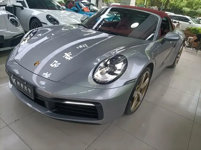 Porsche 911