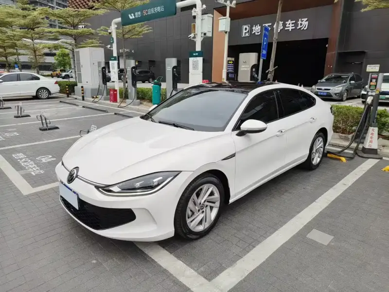 Volkswagen Lamando