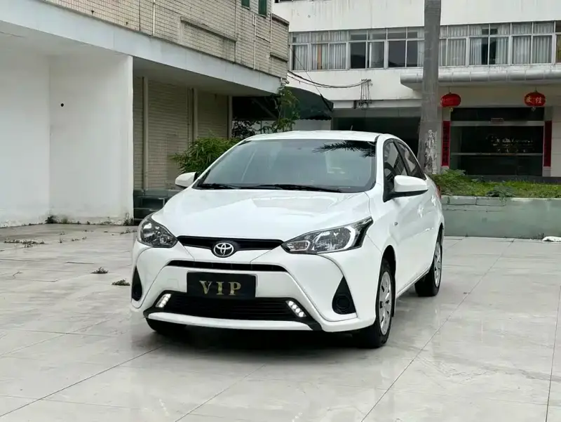 Toyota Yaris L