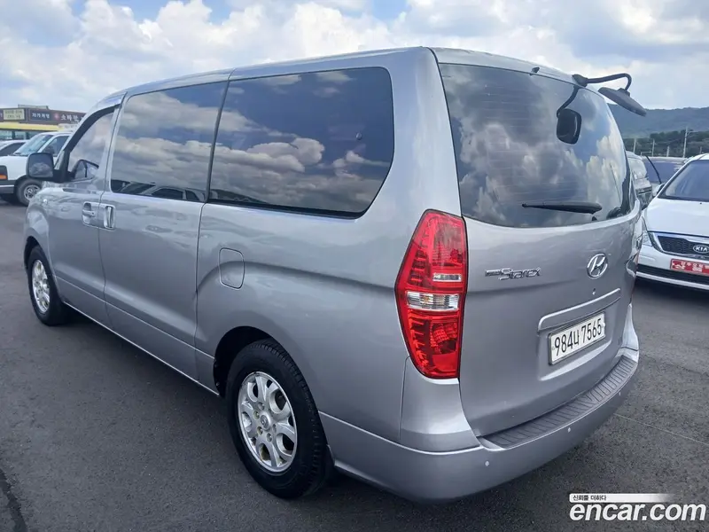 Hyundai H-1