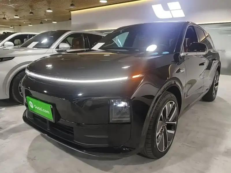 Li Auto L6