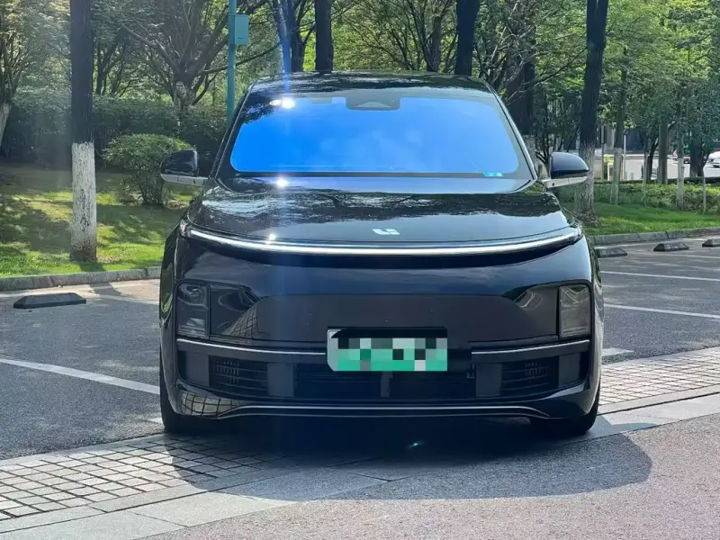 Li Auto L8