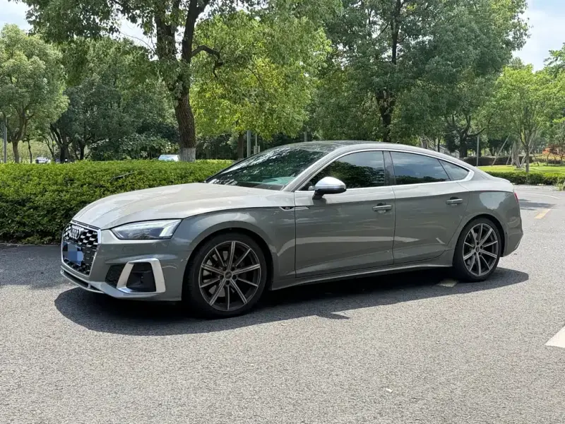 Audi S5