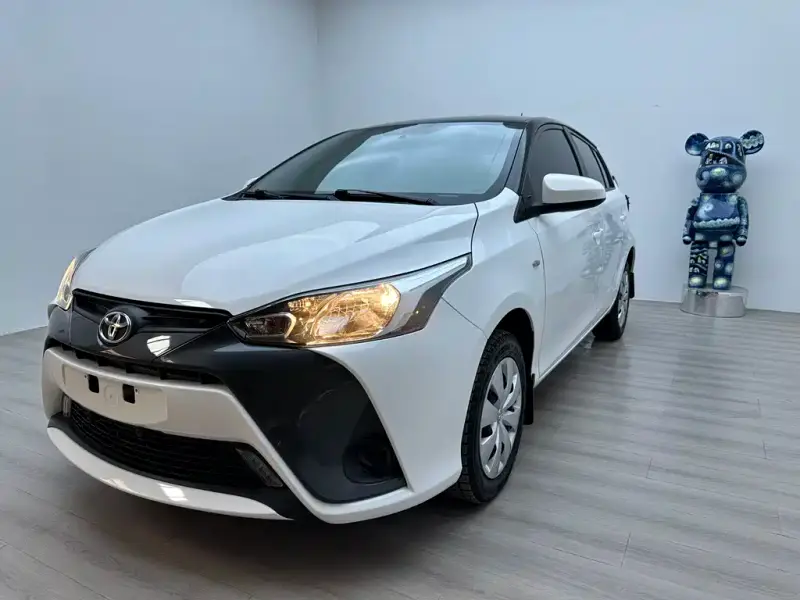 Toyota Yaris L