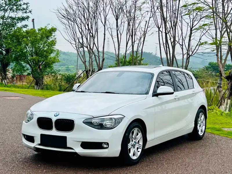 BMW 1 Series (Import)