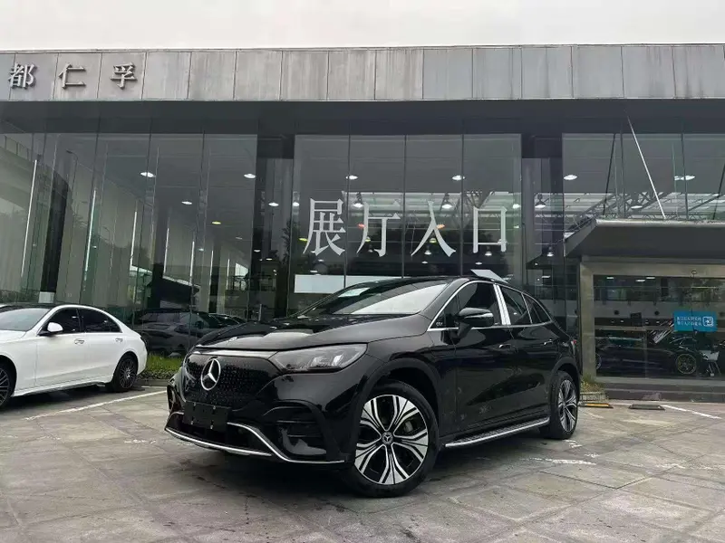 Mercedes-Benz EQE SUV