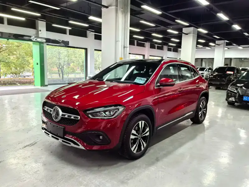 Mercedes-Benz GLA