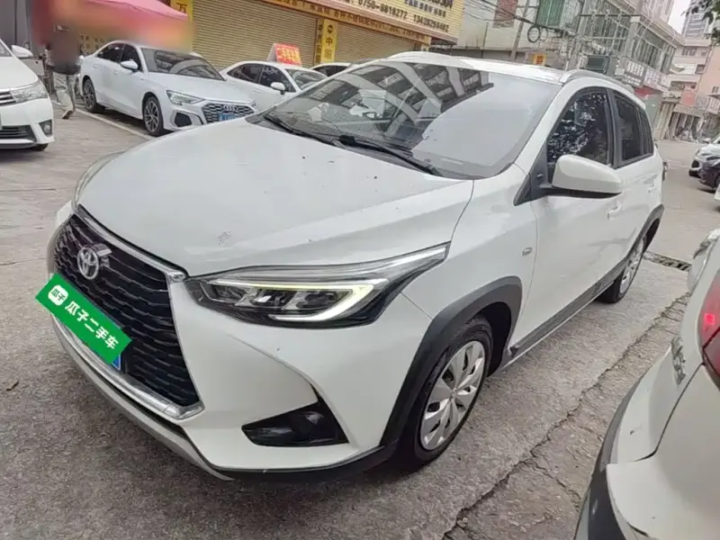 Toyota Yaris L