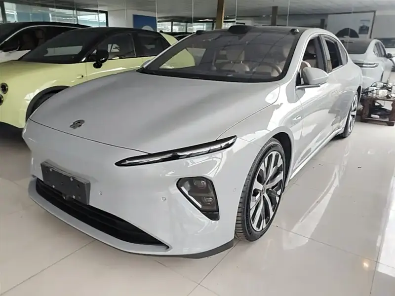 NIO ET7