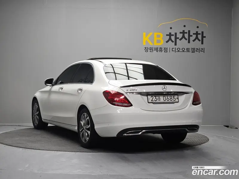 Mercedes-Benz C-Class