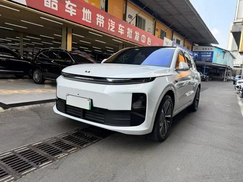 Li Auto L6