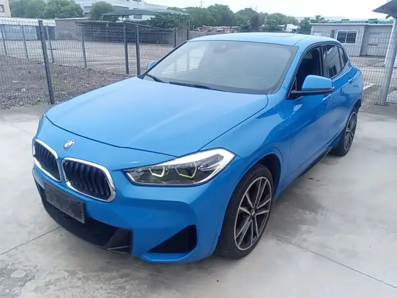 BMW X2
