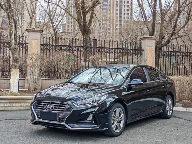 Hyundai Sonata LF