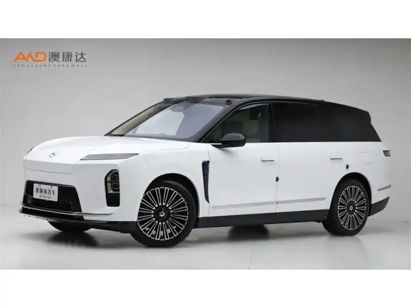 NIO ES8