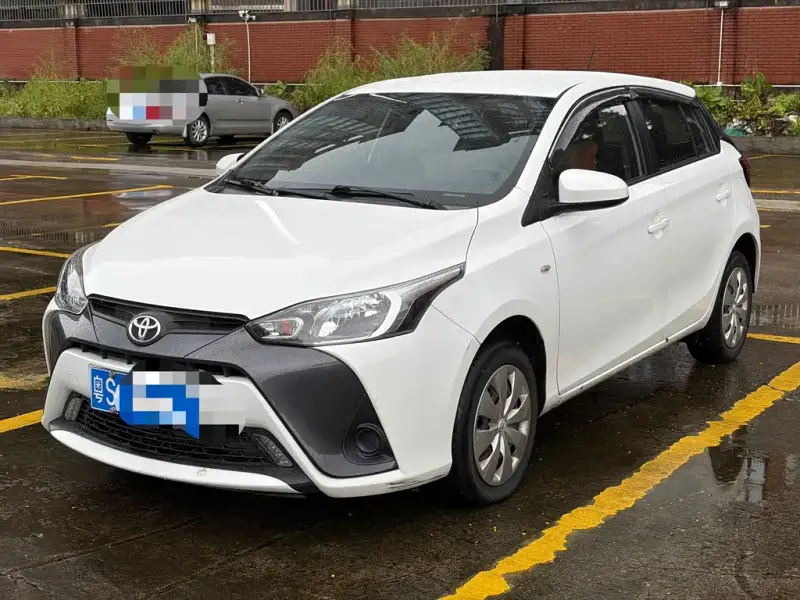 Toyota Yaris L