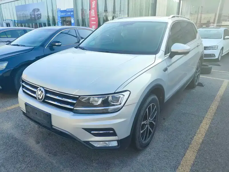 Volkswagen Tiguan L