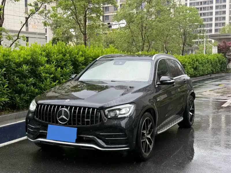 Mercedes-Benz GLC AMG