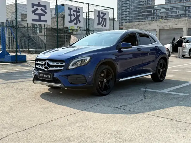 Mercedes-Benz GLA