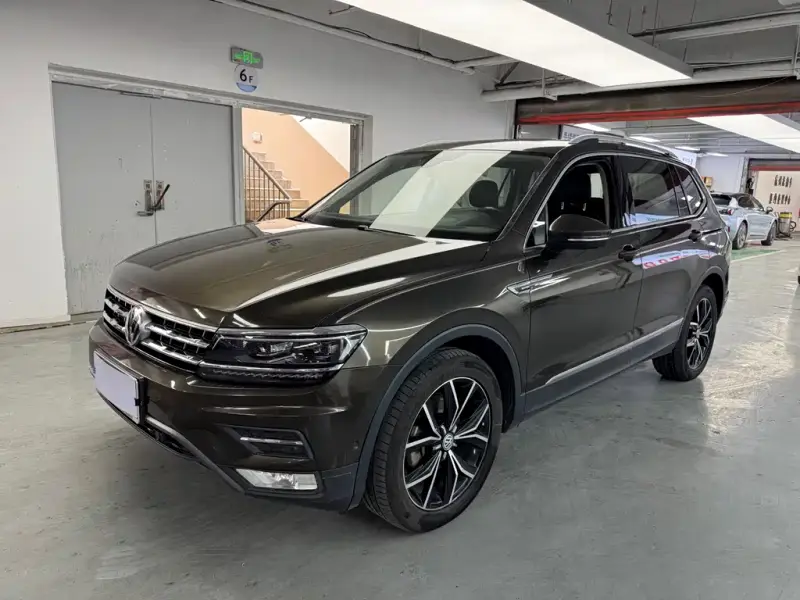 Volkswagen Tiguan L