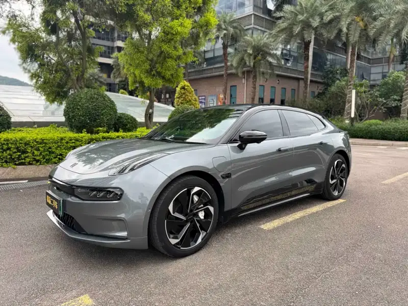 Zeekr 001