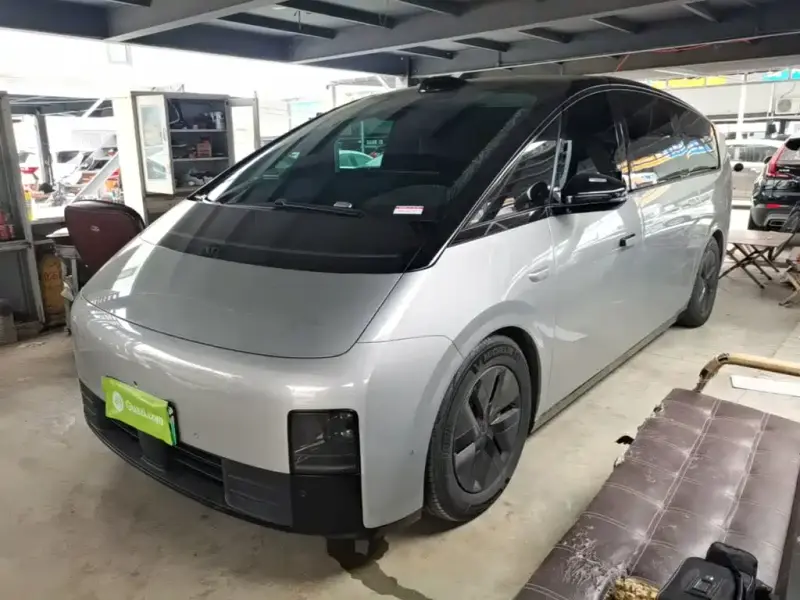 Li Auto MEGA