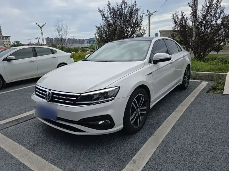 Volkswagen Lamando