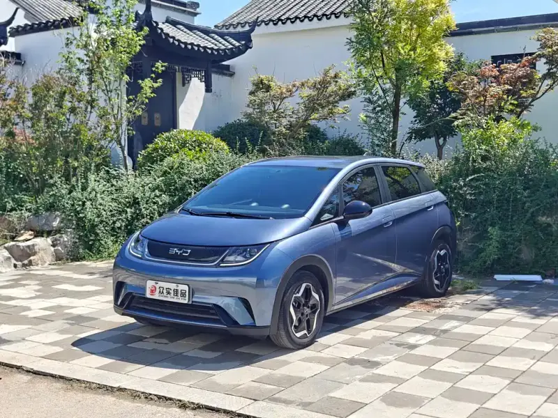 BYD Dolphin