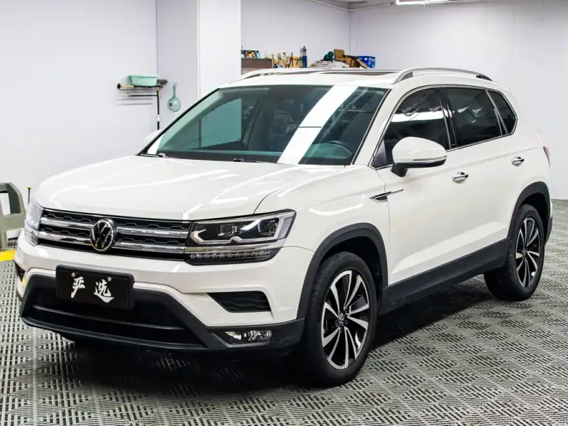 Volkswagen Tharu