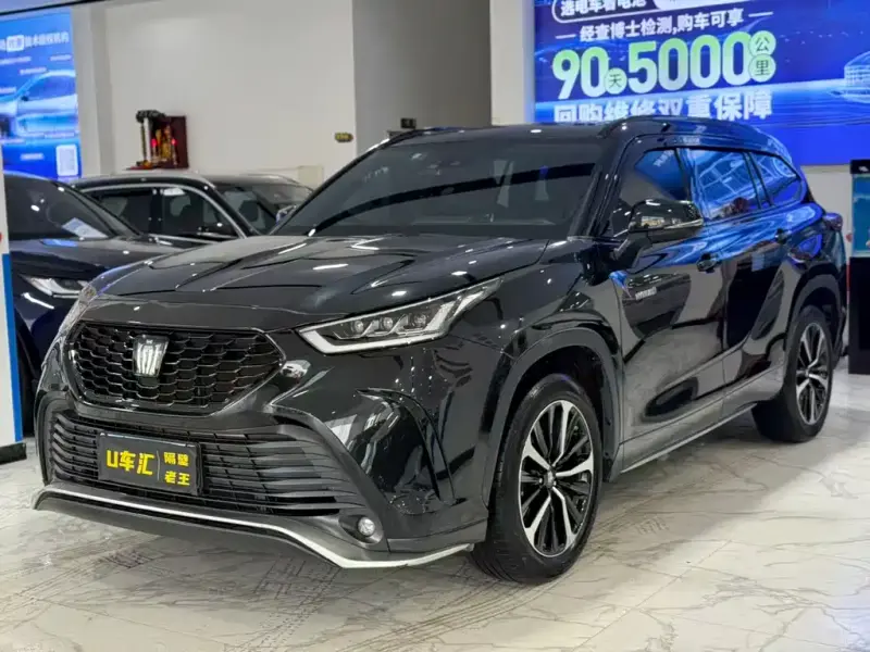Toyota Crown Kluger