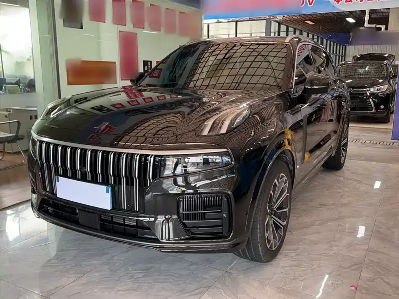 Lynk & Co 09