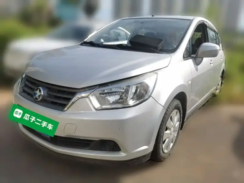 Venucia R50