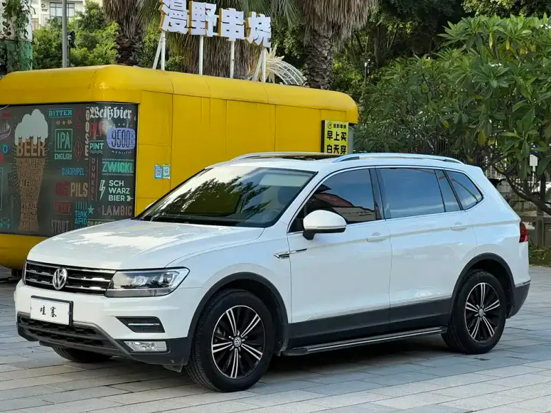 Volkswagen Tiguan L