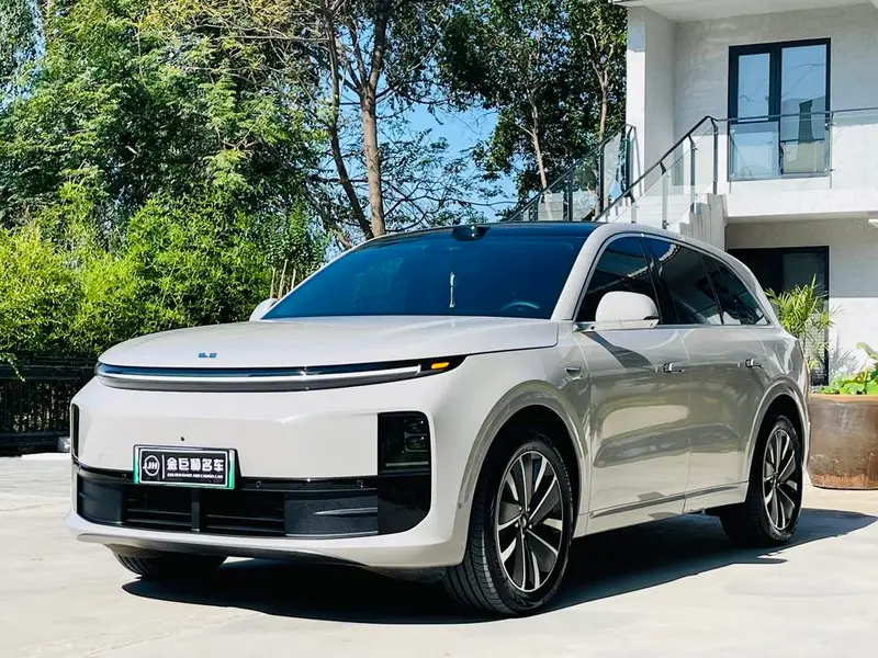 Li Auto L6