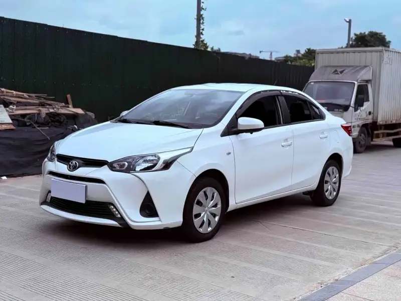Toyota Yaris L