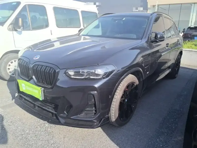 BMW iX3
