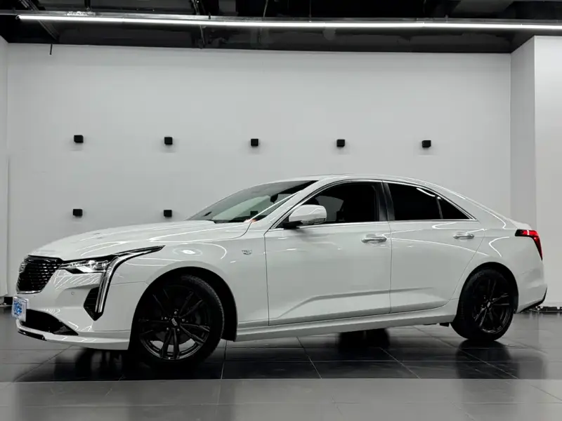 Cadillac CT4