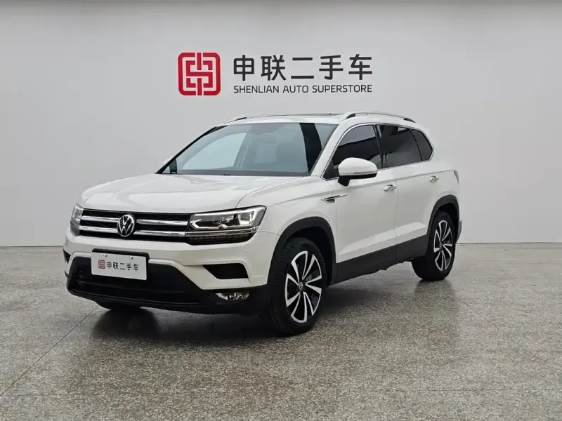 Volkswagen Tharu