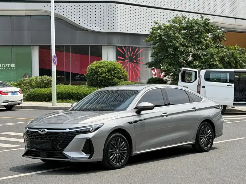 Chery Arrizo 8