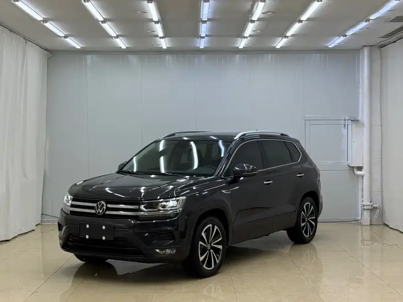Volkswagen Tharu