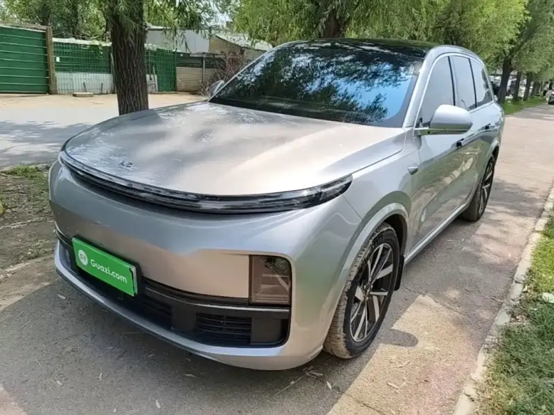 Li Auto L8