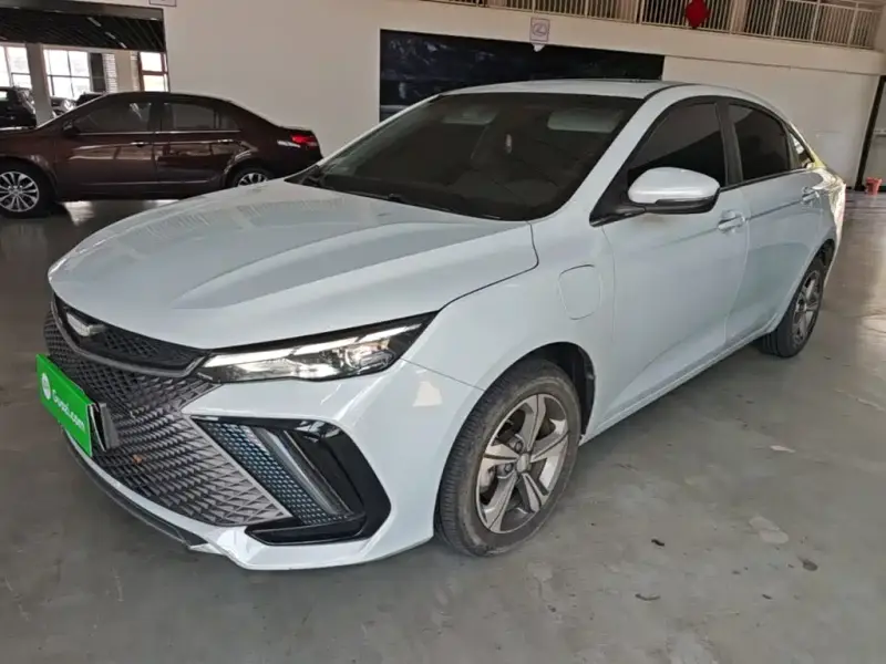 Geely L HiP