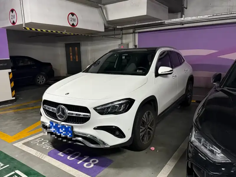Mercedes-Benz GLA