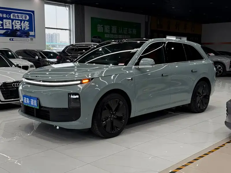 Li Auto L6