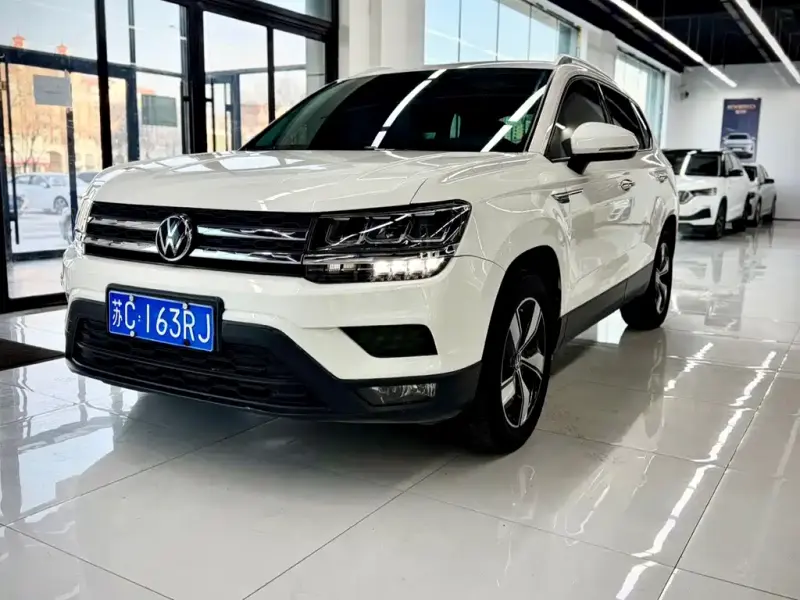 Volkswagen Tharu