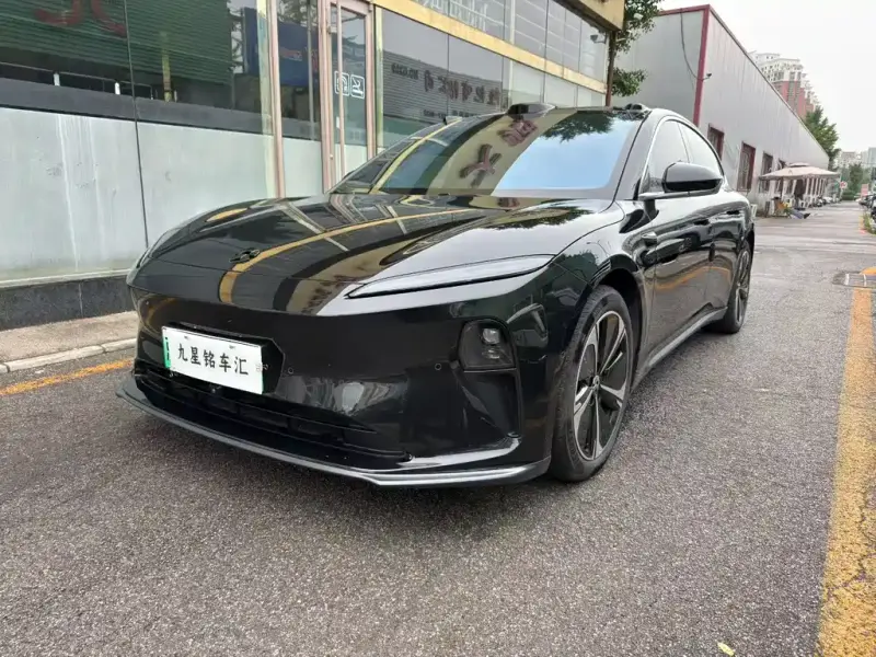 NIO ET5T