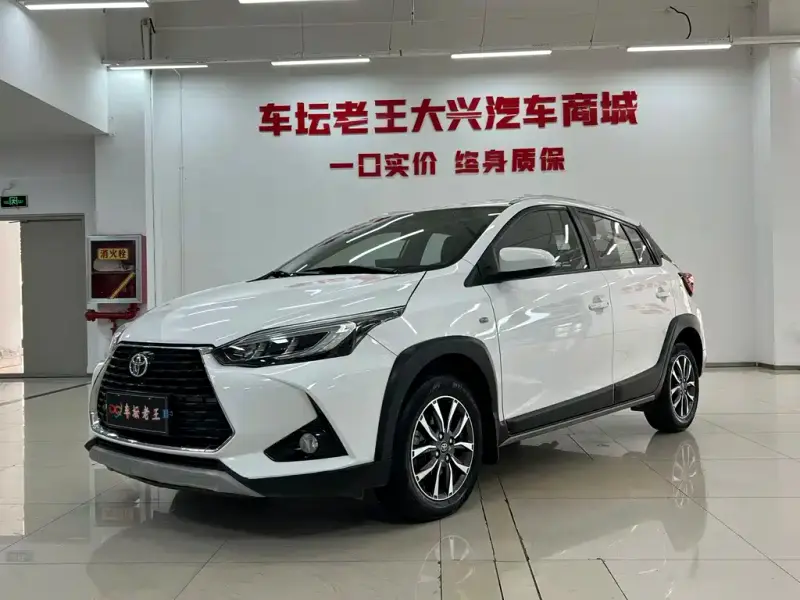Toyota Yaris L