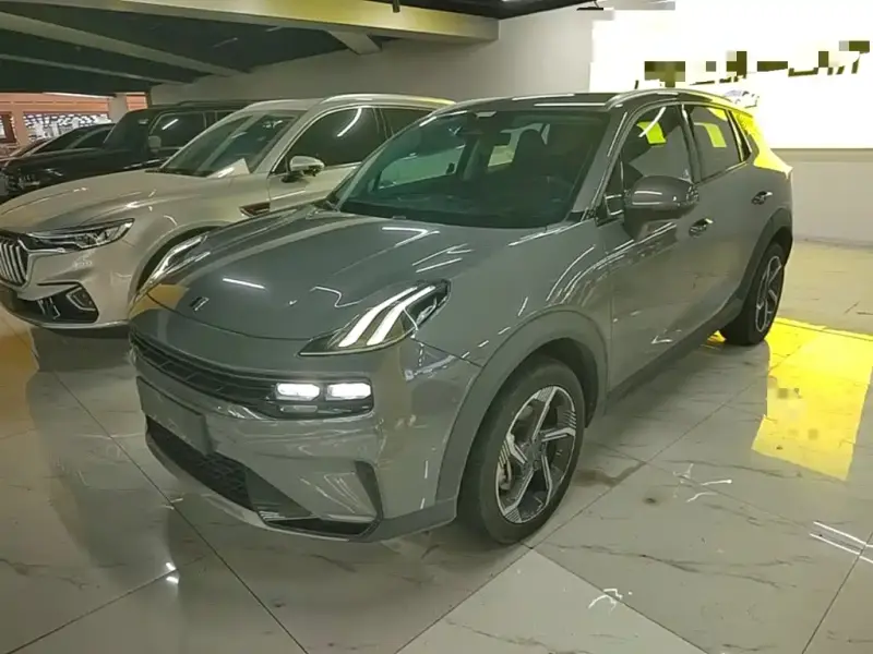 Lynk & Co 06 EM-P