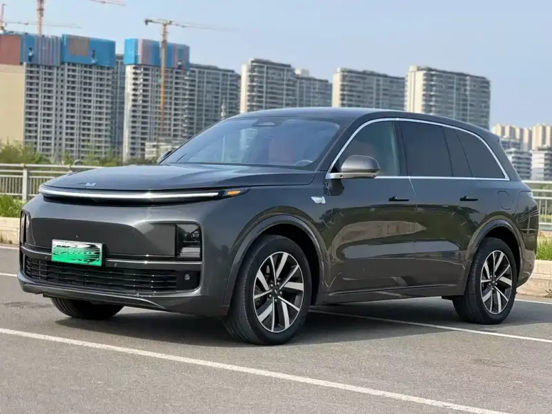 Li Auto L8