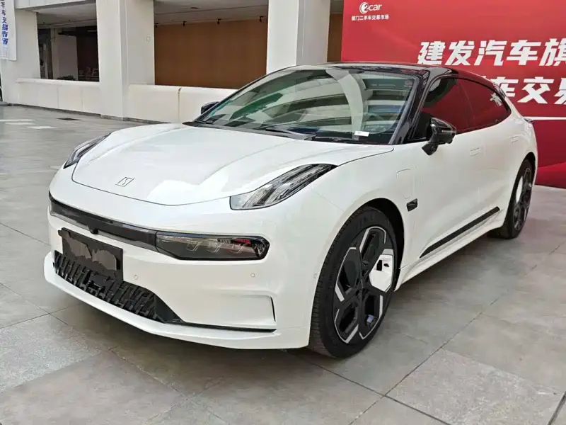 Zeekr 001